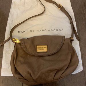 Taupe Marc By Marc Jacobs Natasha Crossbody Bag | Travel purse | Brown bag